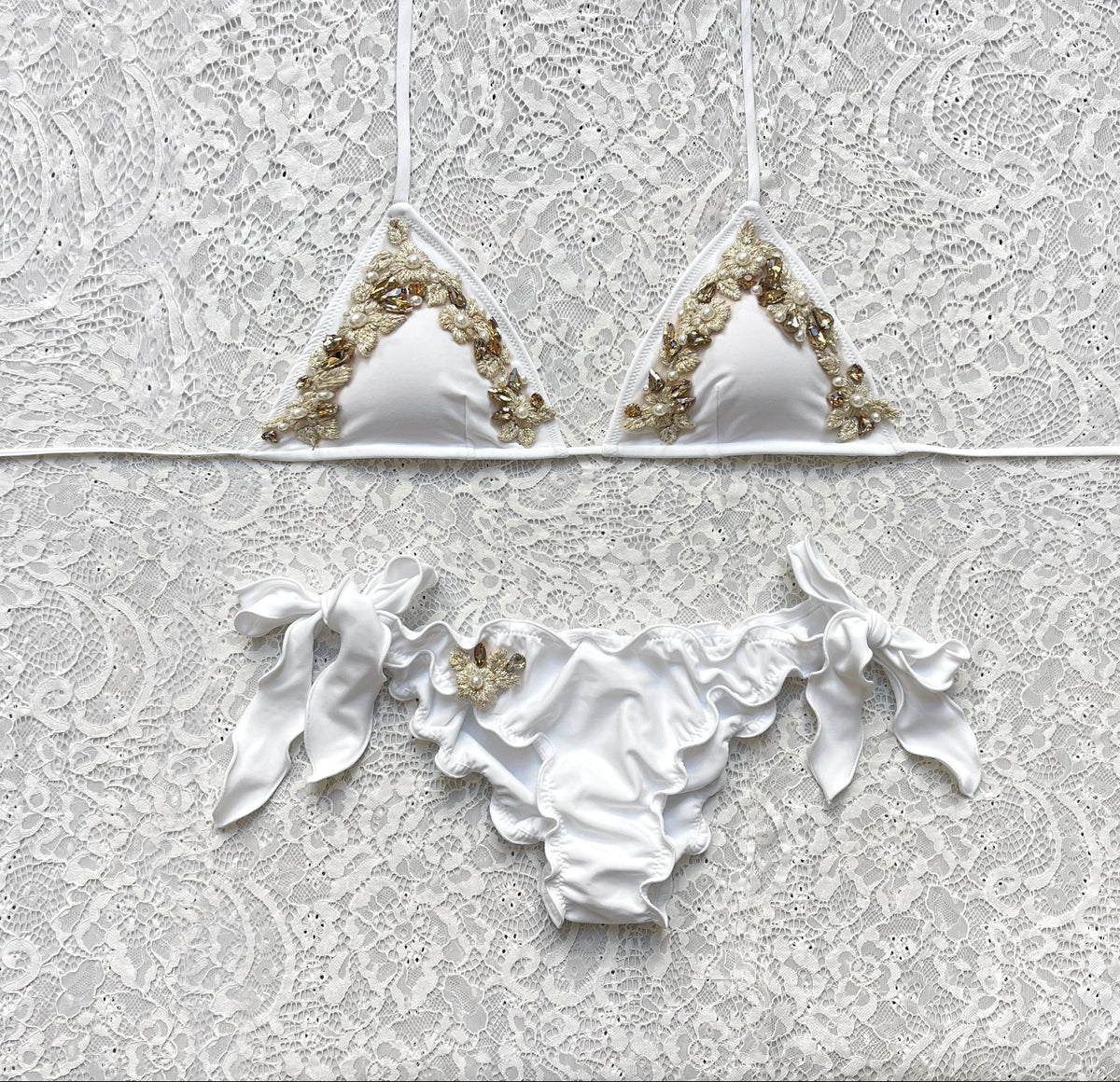 Bikini Triangolo Flora Bianco e Oro